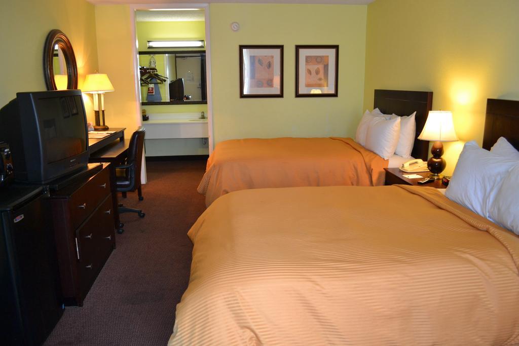 Clarion Inn Brunswick Pokój zdjęcie