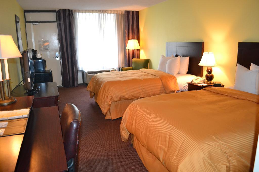 Clarion Inn Brunswick Pokój zdjęcie